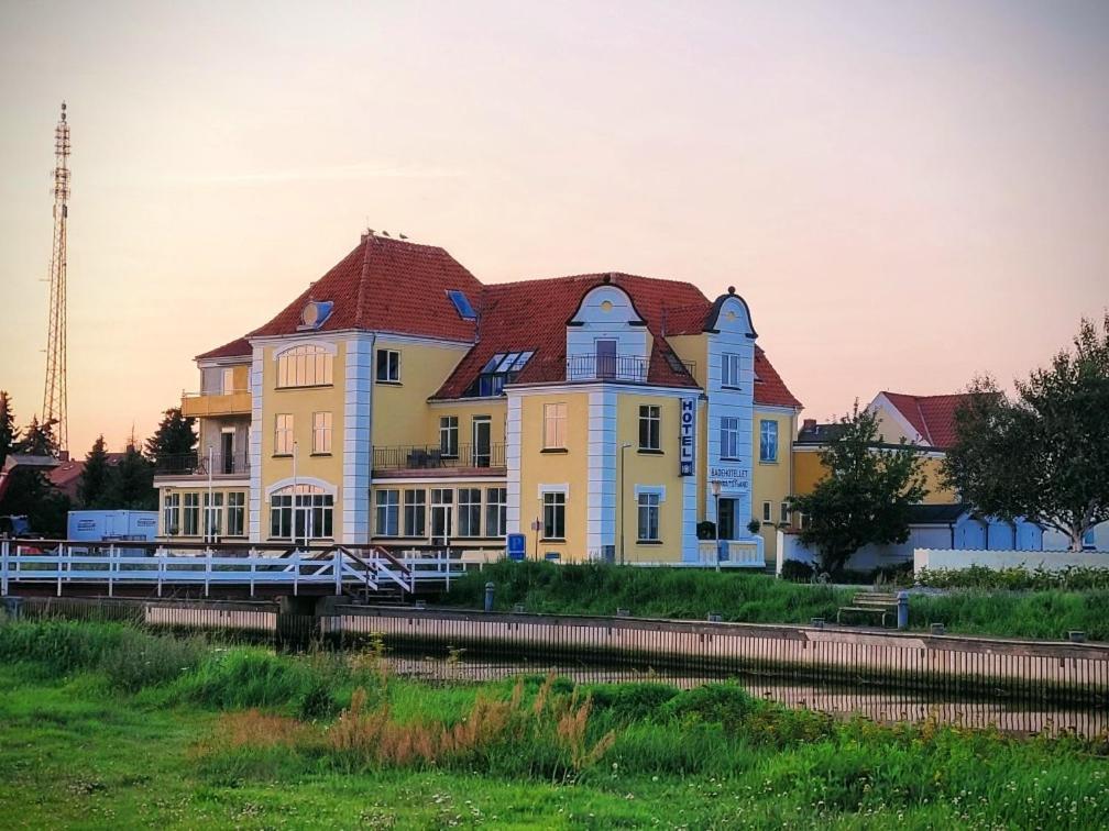 Badehotellet Grenaa Strand Exterior photo